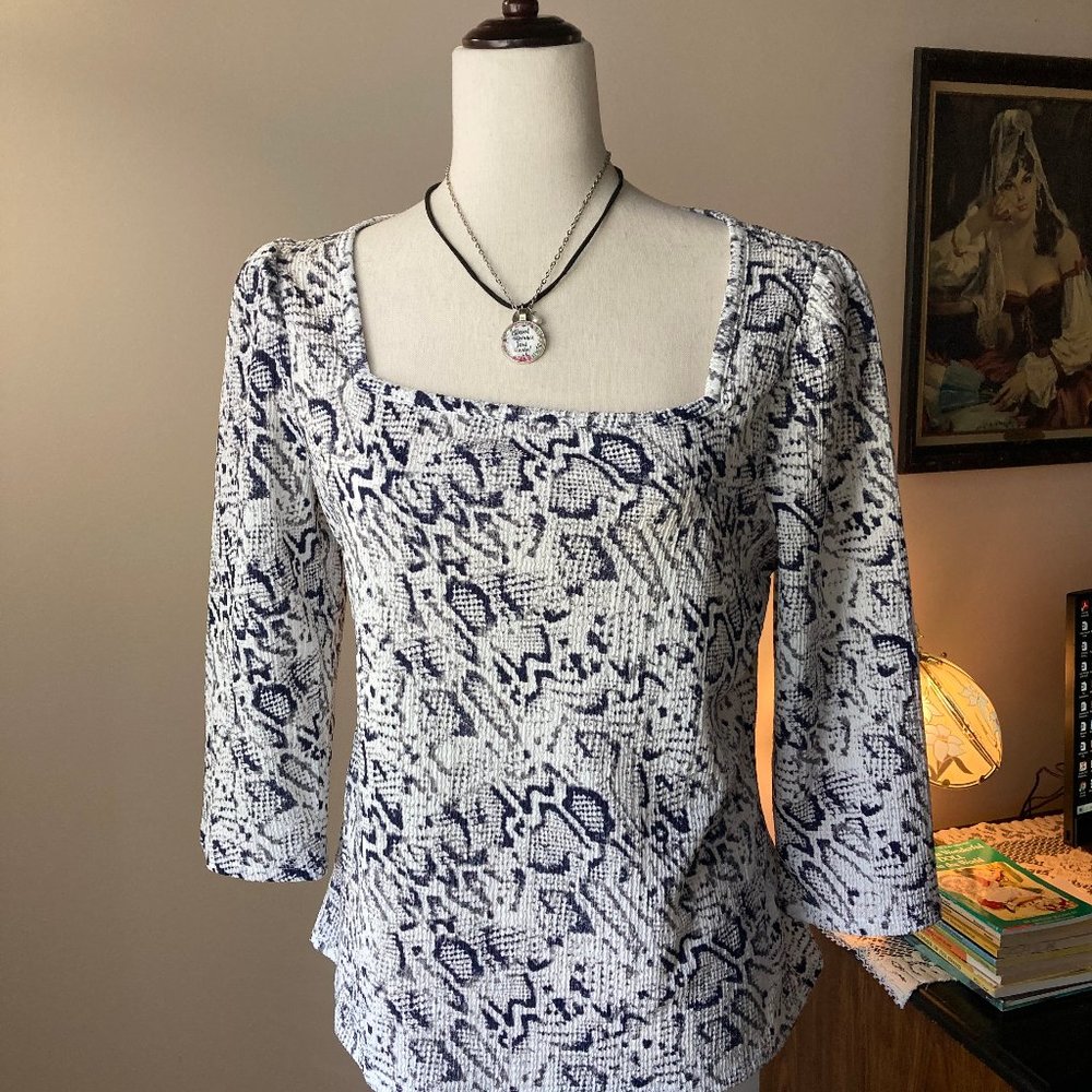 Vince Camuto Women's Top Size S Paisley Pattern Square Neck 3/4 Sleeve Length